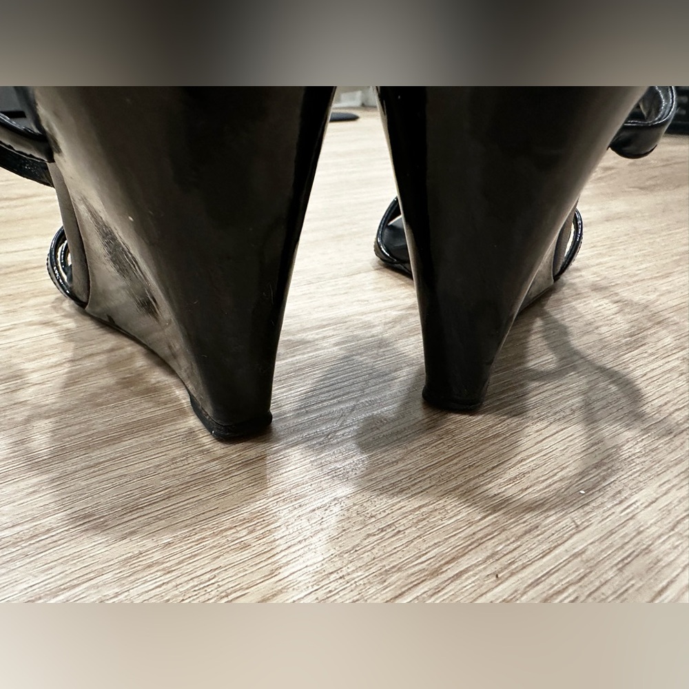 Prada patent leather black T-strap wedge sandals, 36 / approx 6 - Picture 6 of 9